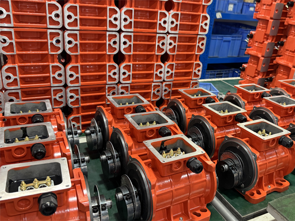 普田振動(dòng)電機(jī)