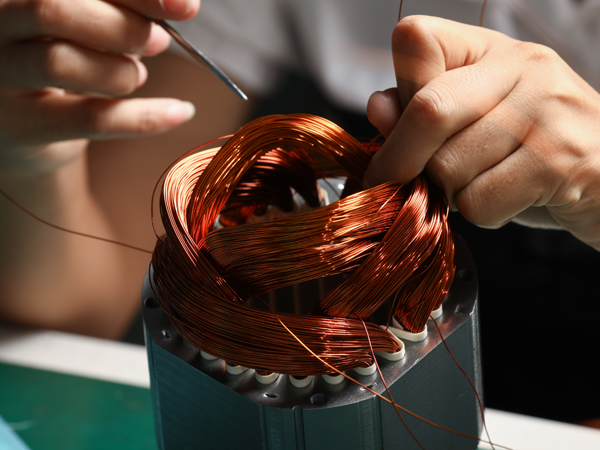 普田振動(dòng)電機(jī)